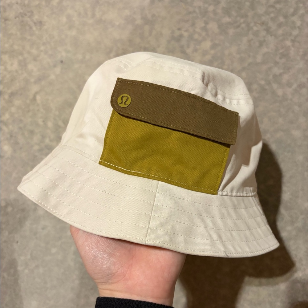 Lululemon bucket hat